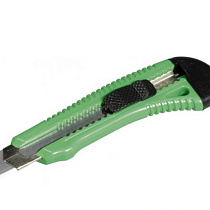 Нож STAYER "МАСТЕР" с выдвижным сегментированным лезвием,пластиковый упрочненный 18мм 14389