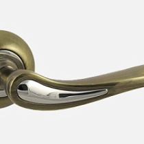 Ручка дверная алюминиевая Vantage V64Q AL бронза 64821